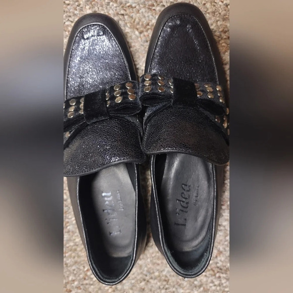 L'idea by Lori Vero Cuoio velvet studded bow loafers - Picture 4 of 7
